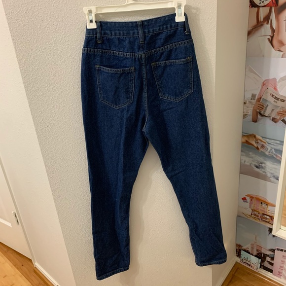 Jeans - Picture 1 of 4